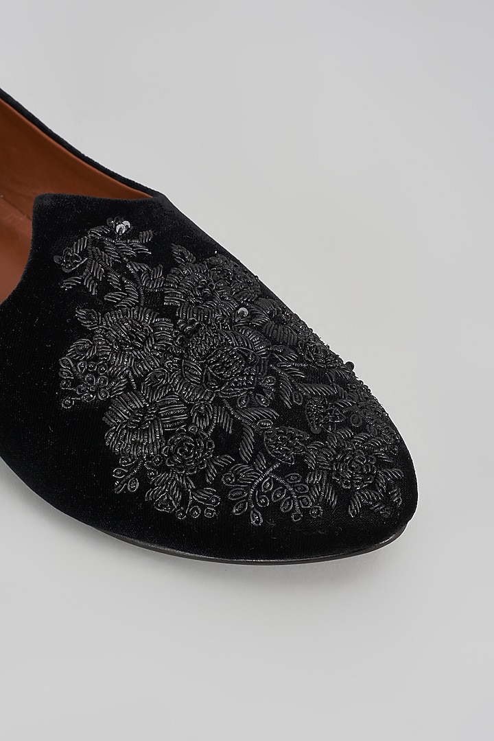 Black Velvet Zardosi Embroidered Mojris by ROHAN ARORA at Pernia's Pop Up Shop