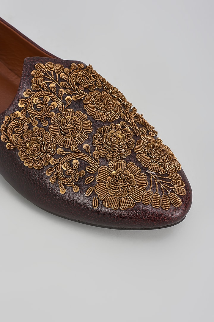 Bombay Brown Leather Zardosi Embroidered Mojris by ROHAN ARORA at Pernia's Pop Up Shop
