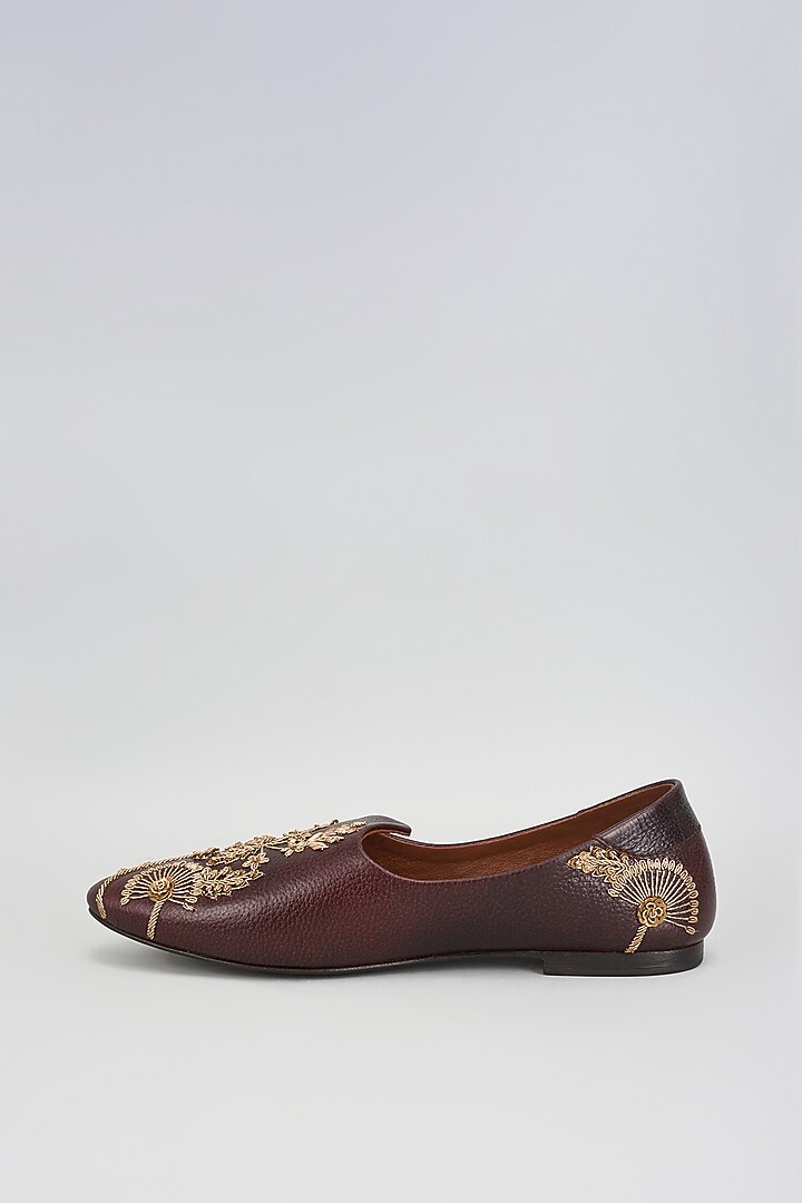 Bombay Brown Leather Zardosi Embroidered Mojris by ROHAN ARORA at Pernia's Pop Up Shop