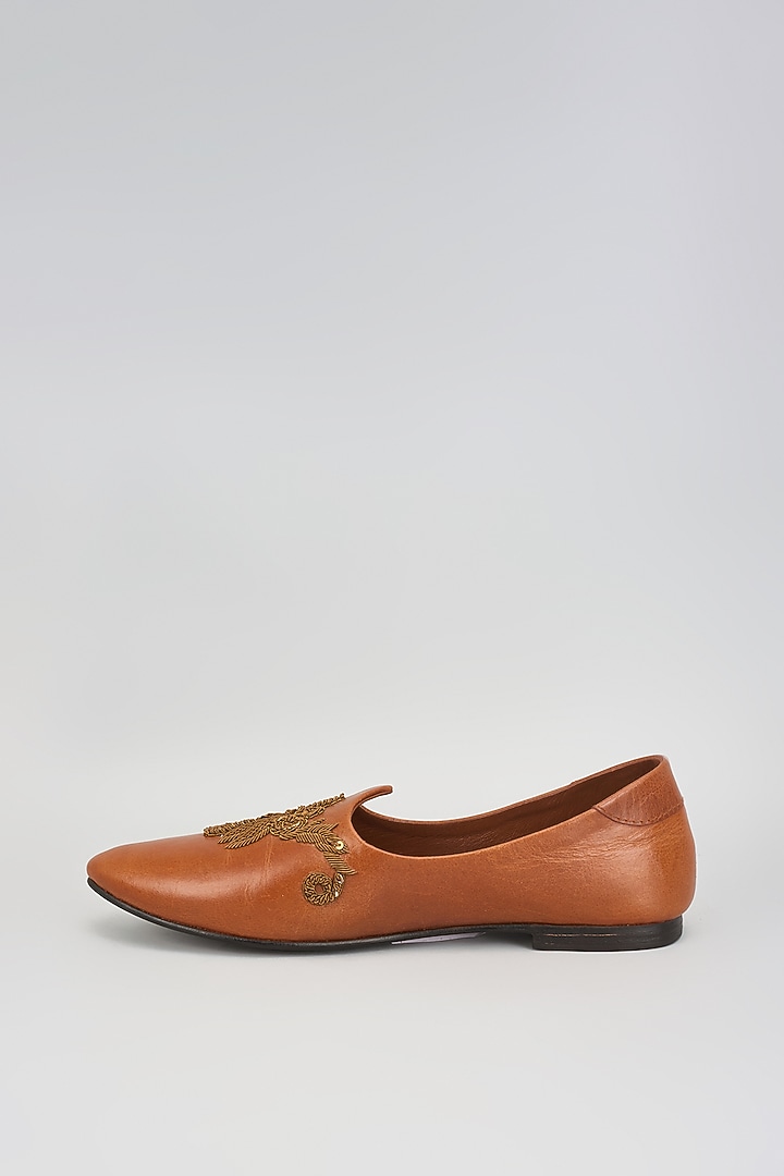Tan Leather Zardosi Embroidered Mojris by ROHAN ARORA at Pernia's Pop Up Shop