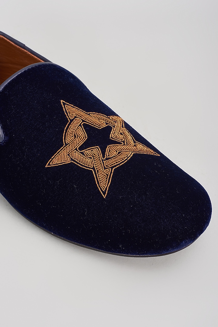 Deep Blue Velvet Zardosi Embroidered Shoes by ROHAN ARORA at Pernia's Pop Up Shop