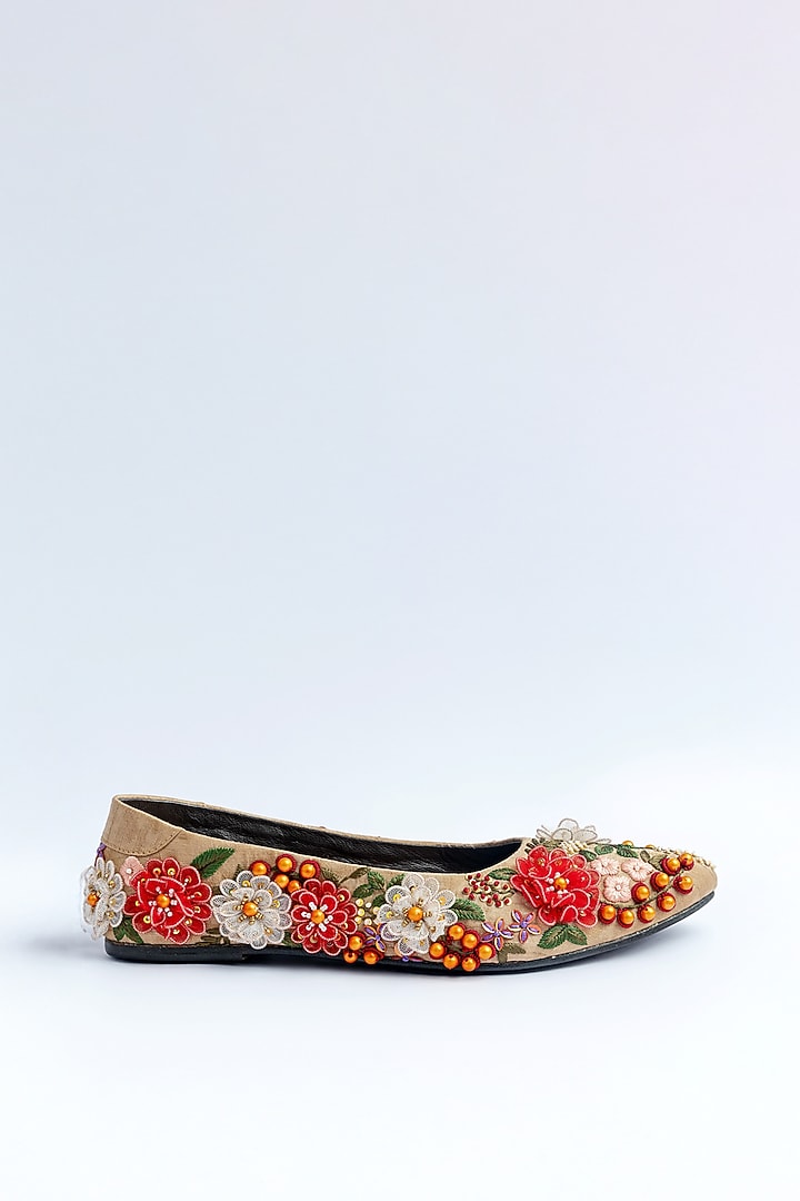 Beige Silk Resham & 3D Floral Embroidered Juttis by ROHAN ARORA WOMENS at Pernia's Pop Up Shop