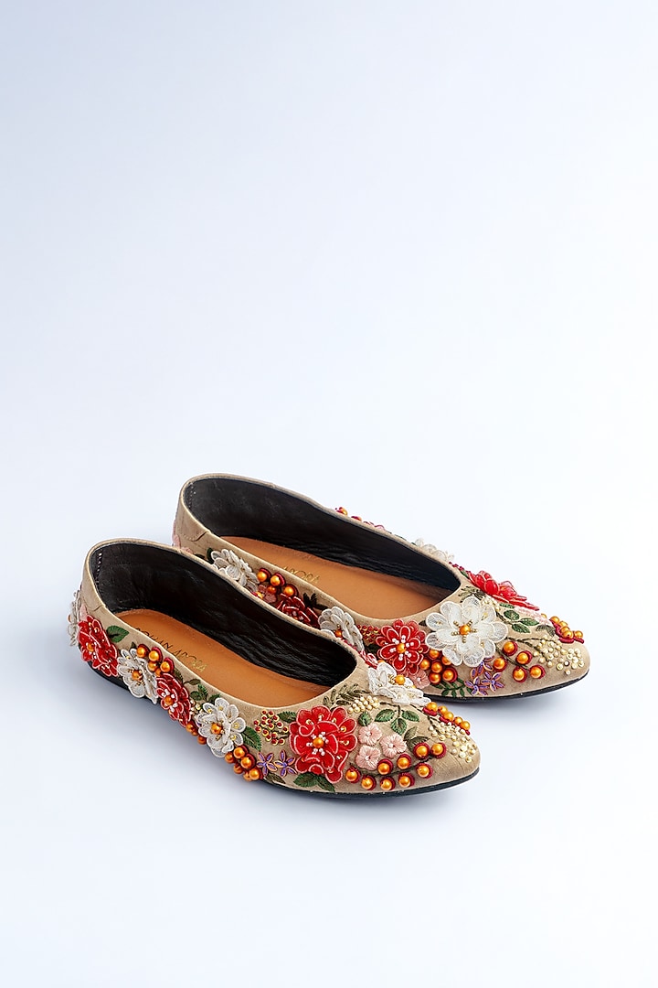 Beige Silk Resham & 3D Floral Embroidered Juttis by ROHAN ARORA WOMENS at Pernia's Pop Up Shop