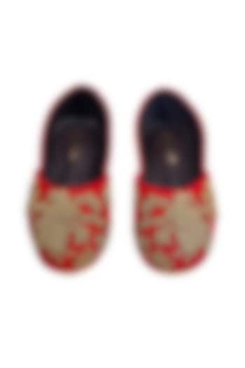 Red Velvet Zardosi Embroidered Juttis by ROHAN ARORA WOMENS at Pernia's Pop Up Shop