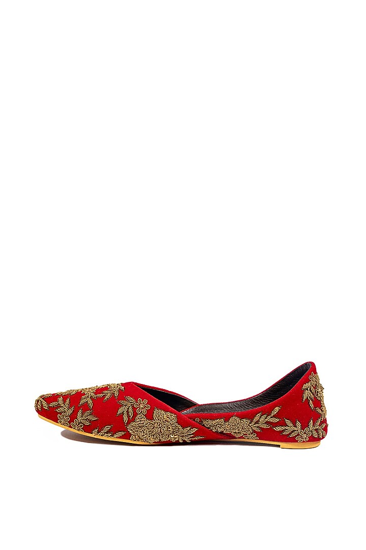 Red Velvet Zardosi Embroidered Juttis by ROHAN ARORA WOMENS at Pernia's Pop Up Shop