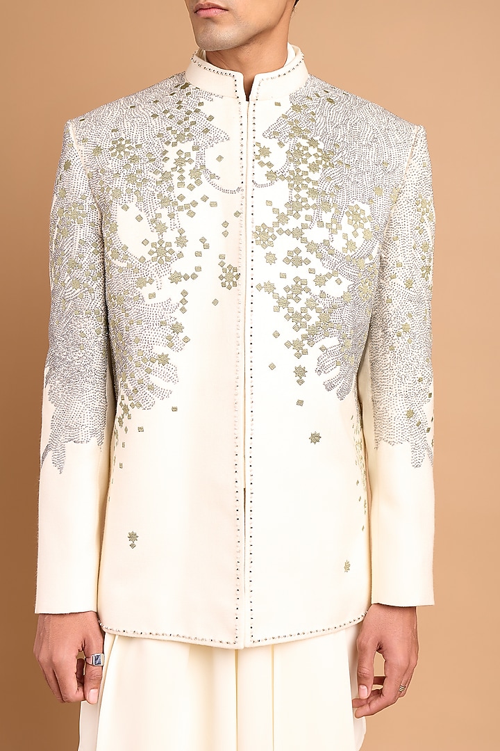 Off-White Cotton Crepe Rayon Floral Handwork Jodhpuri Set by Rohit Doshi at Pernia's Pop Up Shop