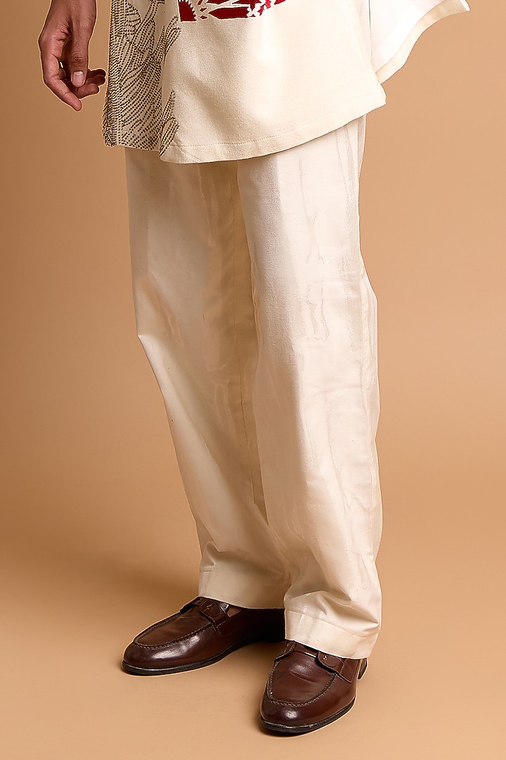 Off-White Cotton Crepe Rayon Floral Printed & Handwork Kurta Set by Rohit Doshi at Pernia's Pop Up Shop