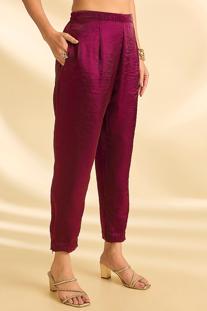Maroon Shimmer Wrinkled Tissue Crepe Lace Work Kurta Set by Roohbab at Pernia's Pop Up Shop