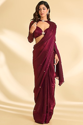 Maroon Shimmer Wrinkled Tissue Crepe Saree Set by Roohbab