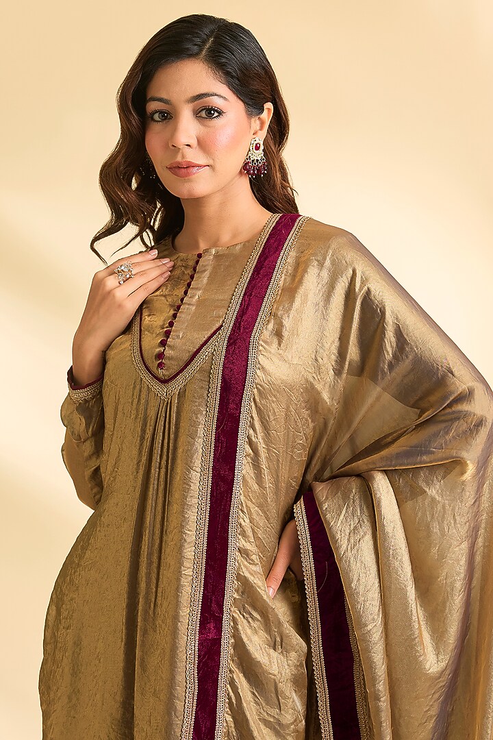 Gold Shimmer Wrinkled Tissue Crepe Embroidered Kurta Set by Roohbab at Pernia's Pop Up Shop