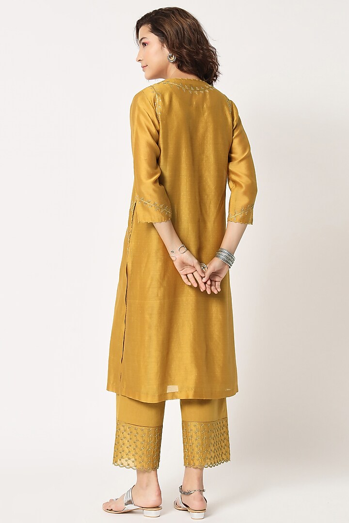 Mustard Silk Cotton Chanderi Hand Embroidered Kurta Set by Rohini Dezines at Pernia's Pop Up Shop