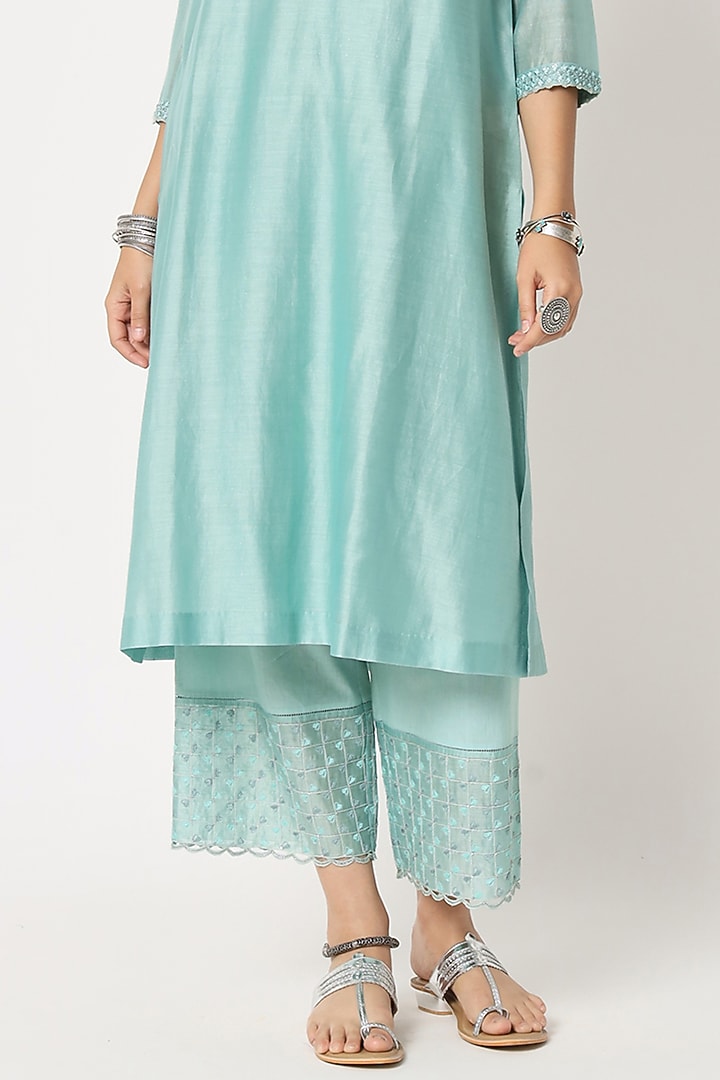 Turquoise Silk Cotton Chanderi Hand Embroidered Kurta Set by Rohini Dezines at Pernia's Pop Up Shop