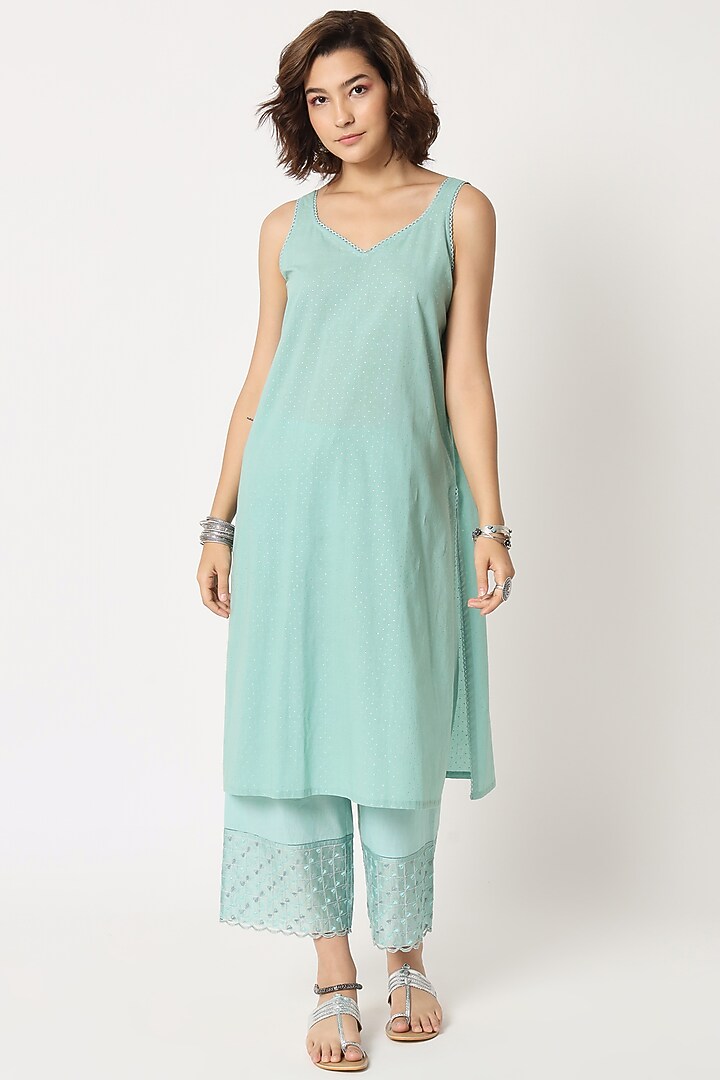 Turquoise Silk Cotton Chanderi Hand Embroidered Kurta Set by Rohini Dezines at Pernia's Pop Up Shop