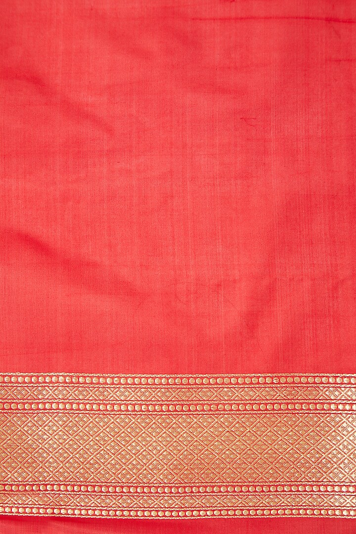 Red Silk Wedding Saree Set by Roliana weaves at Pernia's Pop Up Shop