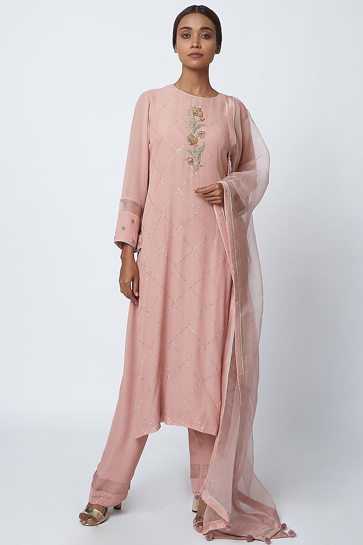 Dusty Pink Hand Embroidered Kurta Set by Romaa