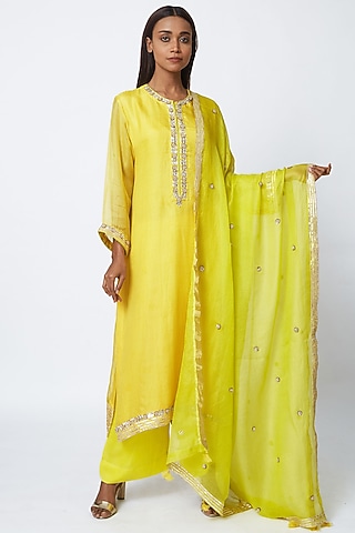 Yellow Hand Embroidered Kurta Set by Romaa