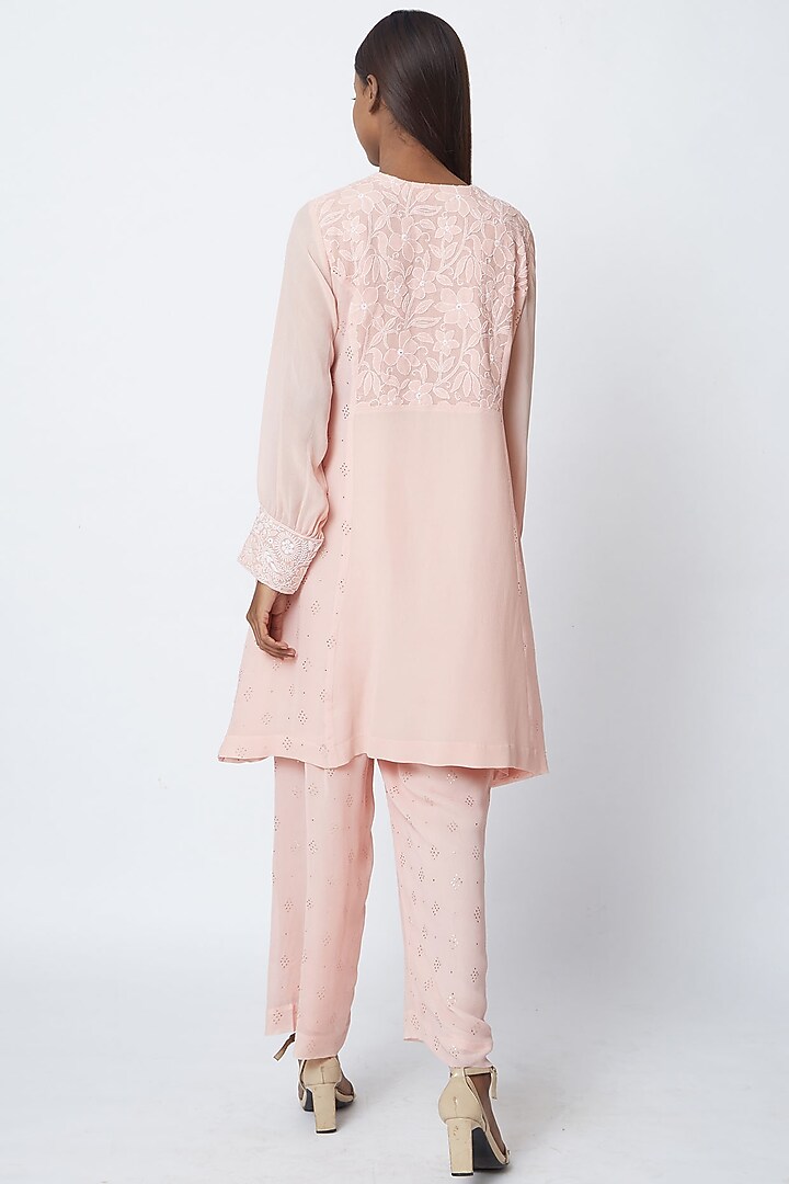 Light Pink Hand Embroidered Kurta Set by Romaa at Pernia's Pop Up Shop