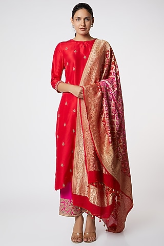 Red Zardosi Embroidered Kurta Set by Romaa