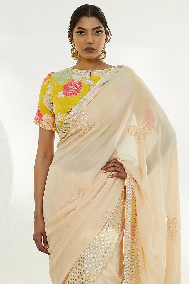 Pale Peach Mukaish Embroidered Wedding Saree Set by Romaa at Pernia's Pop Up Shop