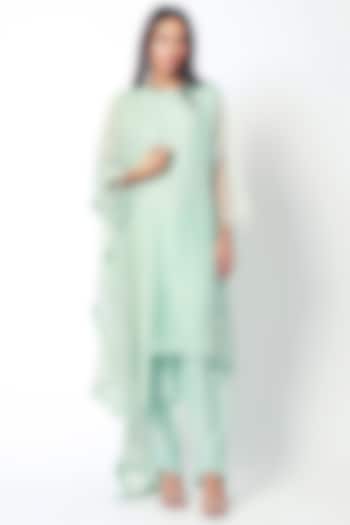 Mint Green Embroidered Kurta Set by Romaa at Pernia's Pop Up Shop