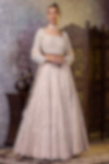 Peach Silk Pearl Embroidered Bridal Lehenga Set by RAJ ARORA ROOP VATIKA at Pernia's Pop Up Shop