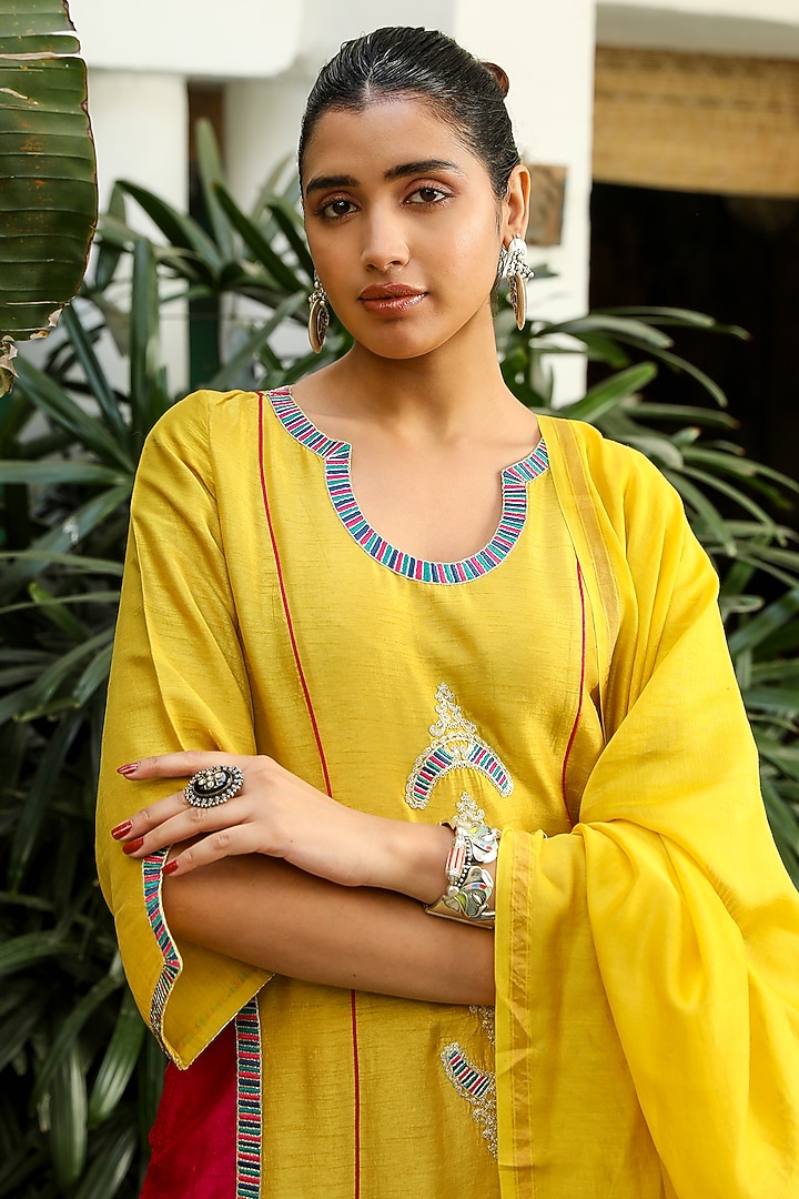 Mustard Yellow Viscose Raw Silk Resham Embroidered Kurta Set by RoohbyRidhimaa at Pernia's Pop Up Shop
