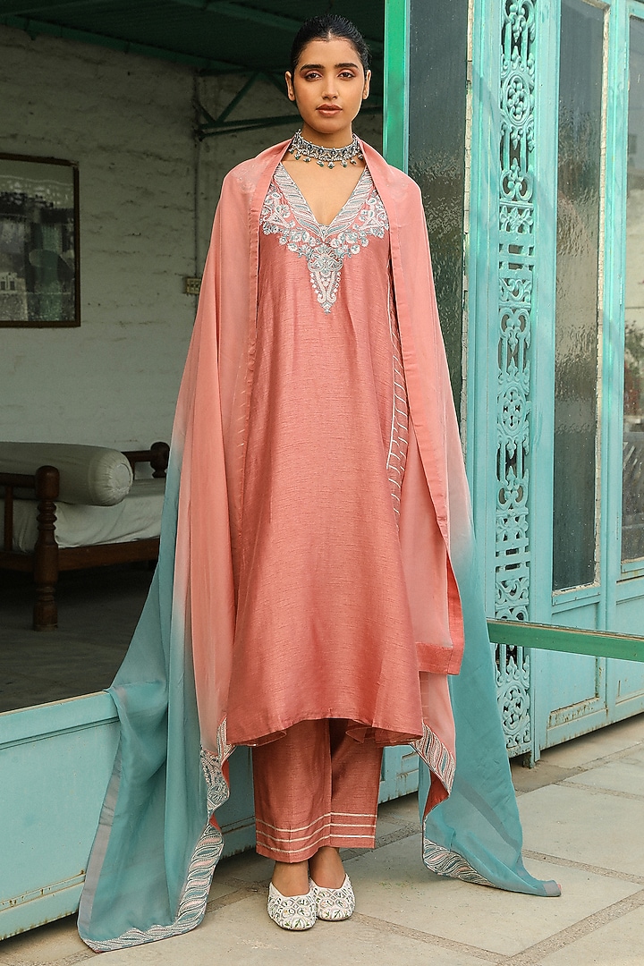 Salmon Pink Viscose Raw Silk Resham Embroidered Kurta Set by RoohbyRidhimaa at Pernia's Pop Up Shop