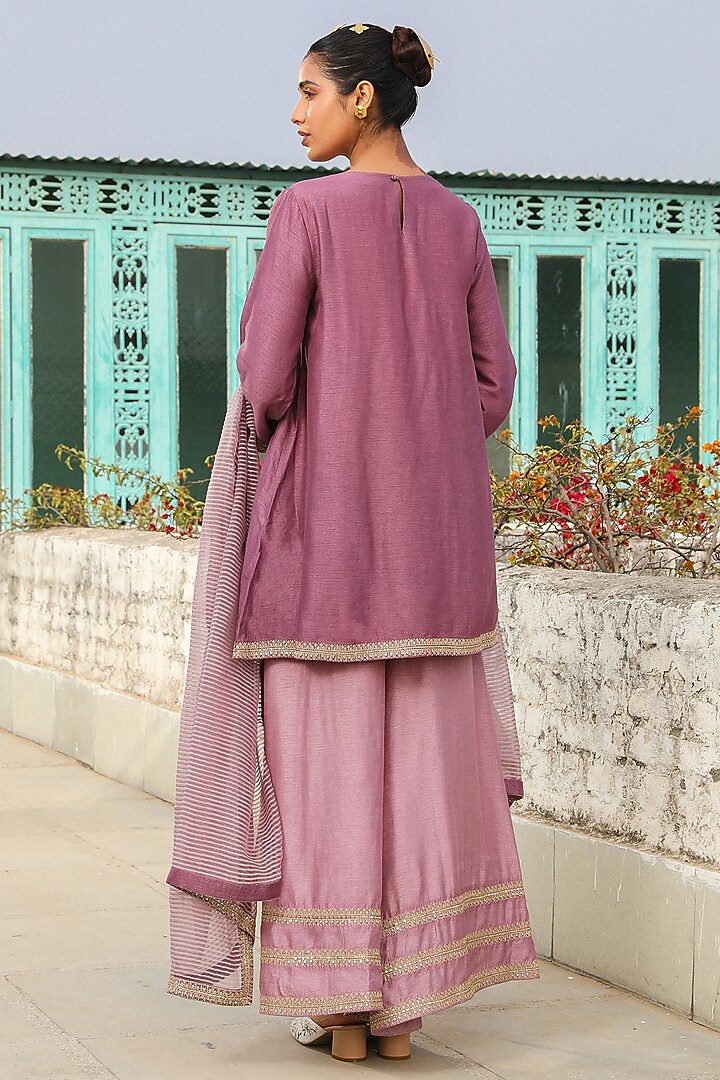 American Violet Viscose Raw Silk Sequins Embroidered Kurta Set by RoohbyRidhimaa at Pernia's Pop Up Shop