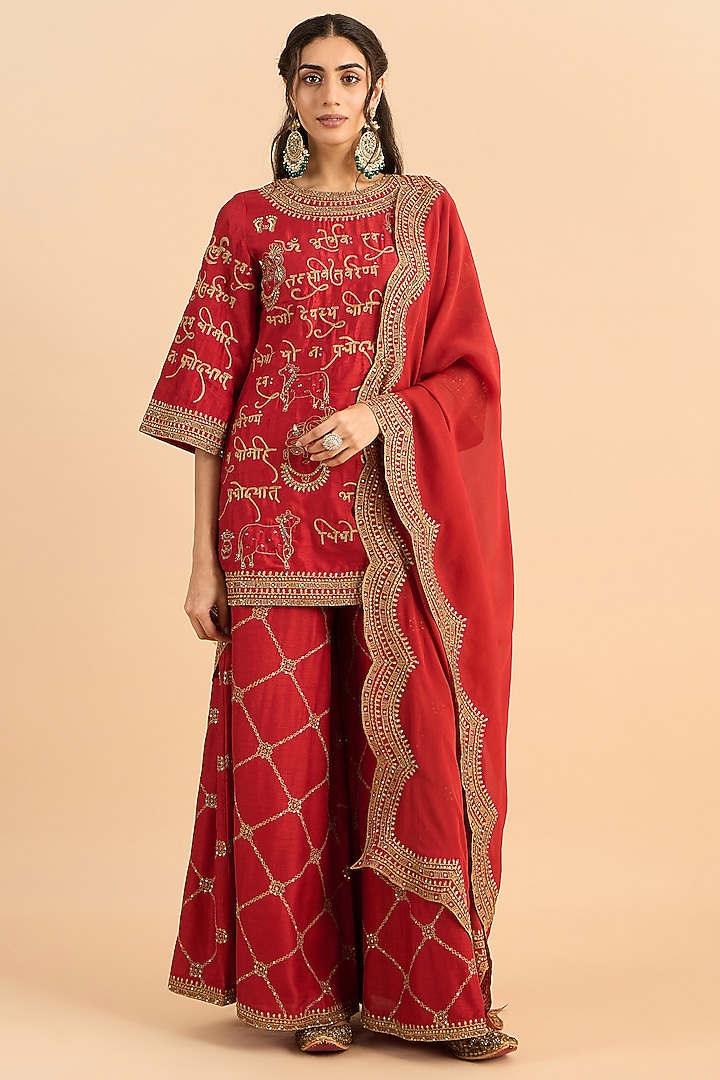 Red Viscose Raw Silk Embroidered Kurta Set by RoohbyRidhimaa at Pernia's Pop Up Shop