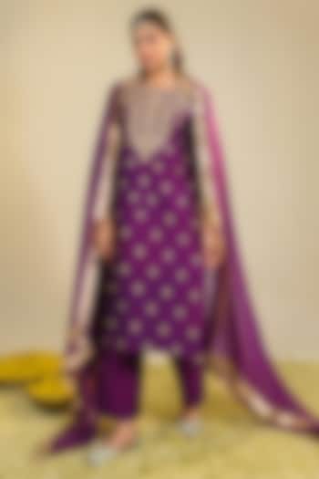 Purple Viscose Raw Silk Zardosi Embroidered Kurta Set by RoohbyRidhimaa at Pernia's Pop Up Shop