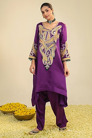 Purple Silk Satin Paisley Embroidered Kurta Set by RoohbyRidhimaa at Pernia's Pop Up Shop