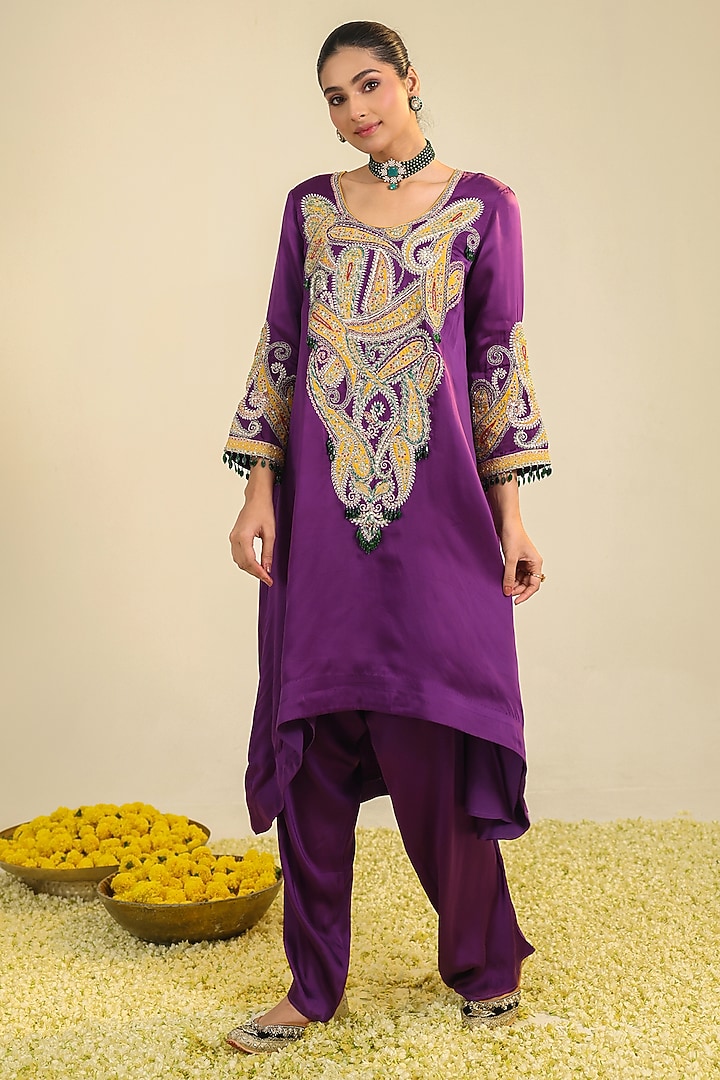 Purple Silk Satin Paisley Embroidered Kurta Set by RoohbyRidhimaa at Pernia's Pop Up Shop