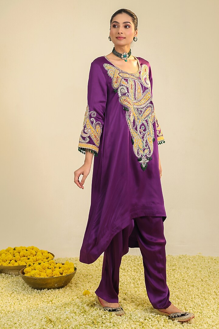 Purple Silk Satin Paisley Embroidered Kurta Set by RoohbyRidhimaa at Pernia's Pop Up Shop