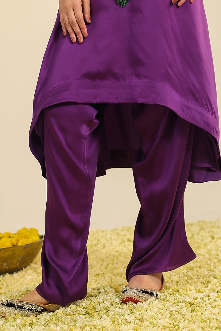 Purple Silk Satin Paisley Embroidered Kurta Set by RoohbyRidhimaa at Pernia's Pop Up Shop