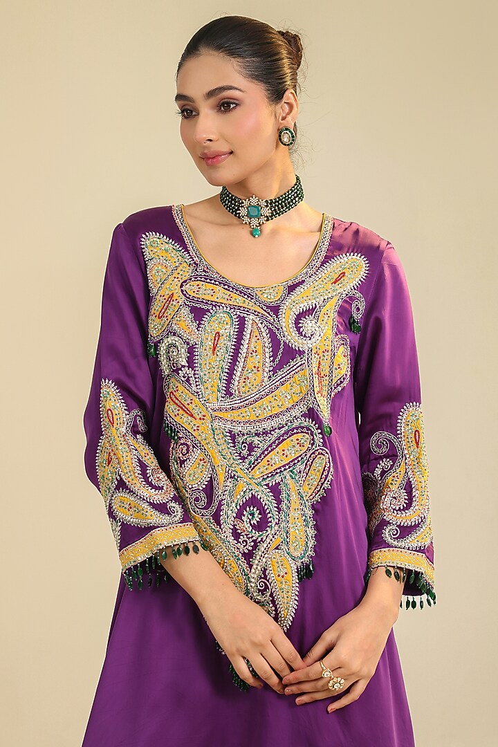 Purple Silk Satin Paisley Embroidered Kurta Set by RoohbyRidhimaa at Pernia's Pop Up Shop