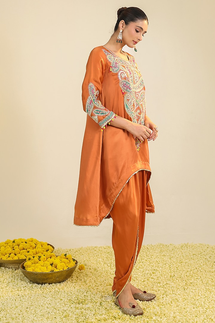 Rust Silk Satin Paisley Embroidered Kurta Set by RoohbyRidhimaa at Pernia's Pop Up Shop