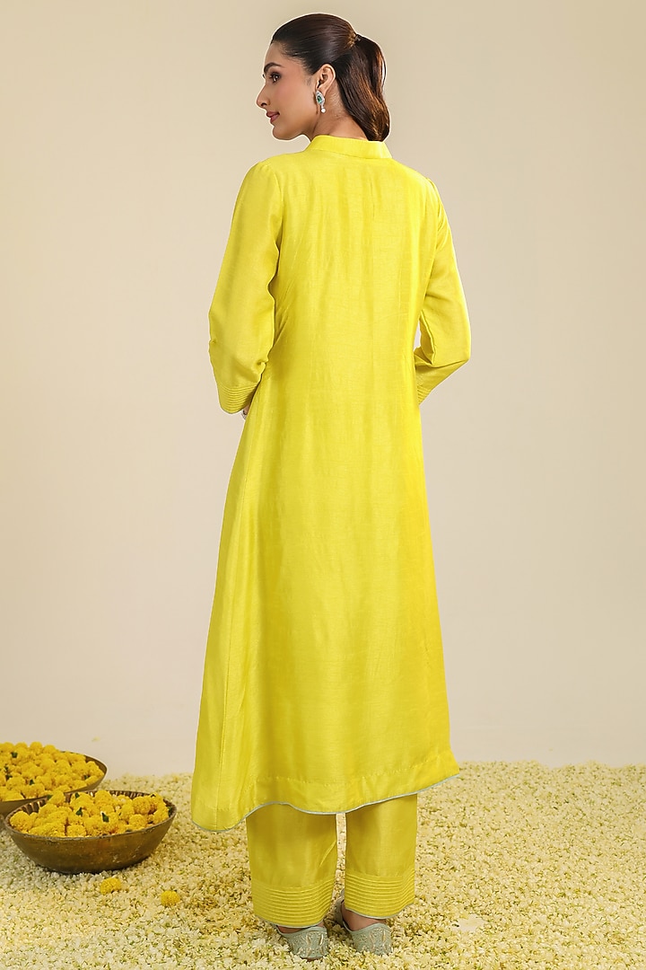 Yellow Viscose Raw Silk Zari Embroidered Kurta Set by RoohbyRidhimaa at Pernia's Pop Up Shop