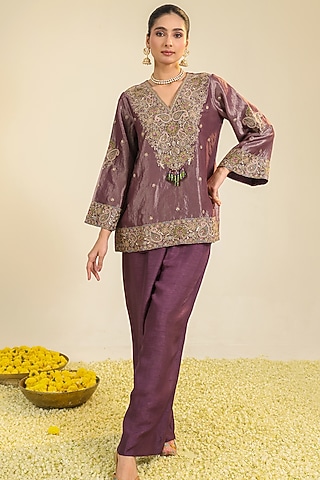 Plum Silk Chanderi Zari Embroidered Kurta Set by RoohbyRidhimaa