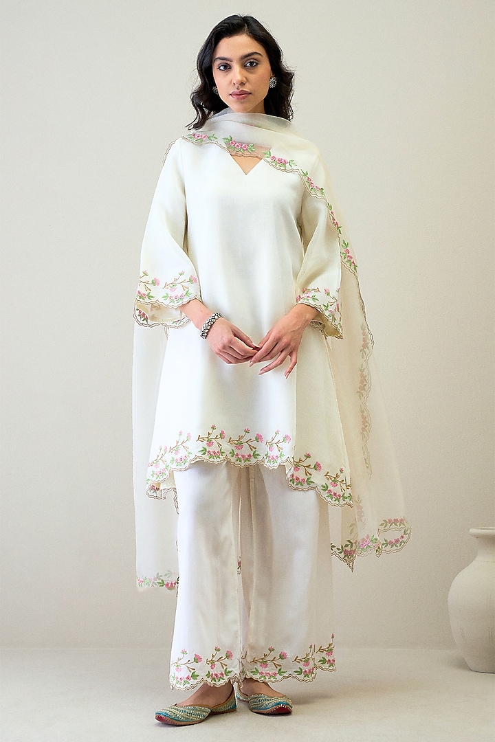 White Shimmer Cotton Resham Embroidered High-Low Kurta Set by RoohbyRidhimaa at Pernia's Pop Up Shop