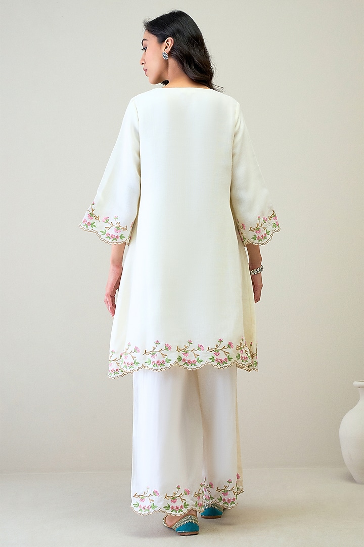 White Shimmer Cotton Resham Embroidered High-Low Kurta Set by RoohbyRidhimaa at Pernia's Pop Up Shop