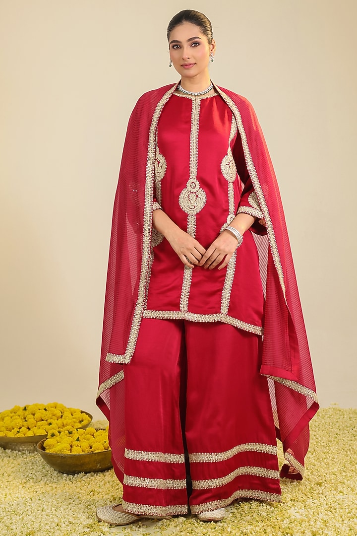 Red Silk Satin Zari Embroidered Kurta Set by RoohbyRidhimaa at Pernia's Pop Up Shop