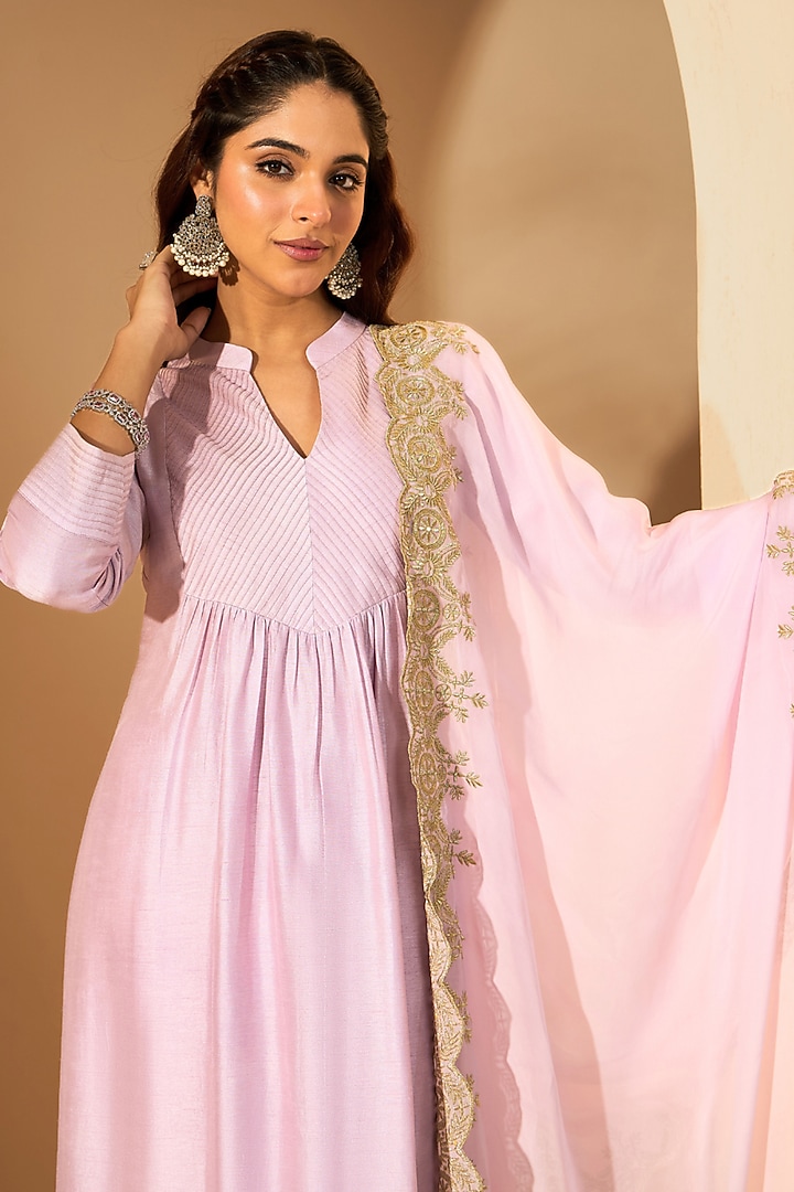 Lilac Viscose Raw Silk Embroidered Kurta Set by RoohbyRidhimaa at Pernia's Pop Up Shop