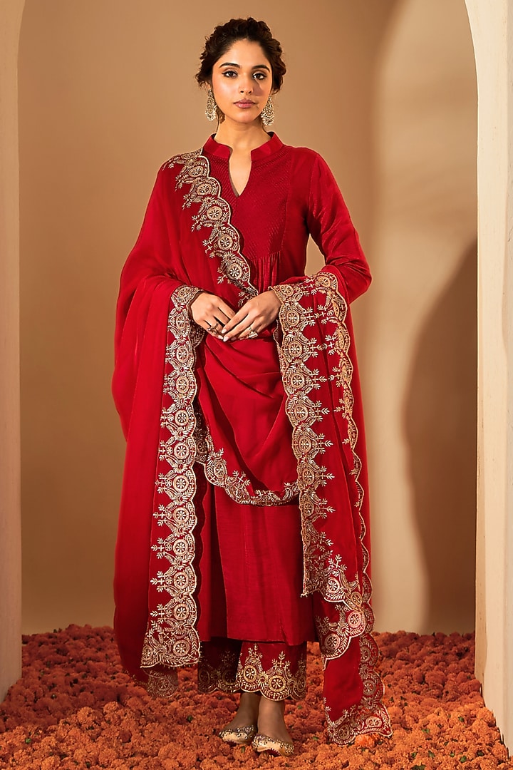 Red Viscose Raw Silk Embroidered Kurta Set by RoohbyRidhimaa at Pernia's Pop Up Shop