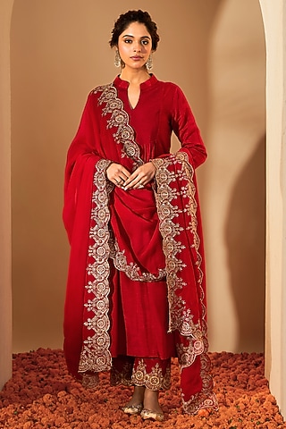 Red Viscose Raw Silk Embroidered Kurta Set by RoohbyRidhimaa