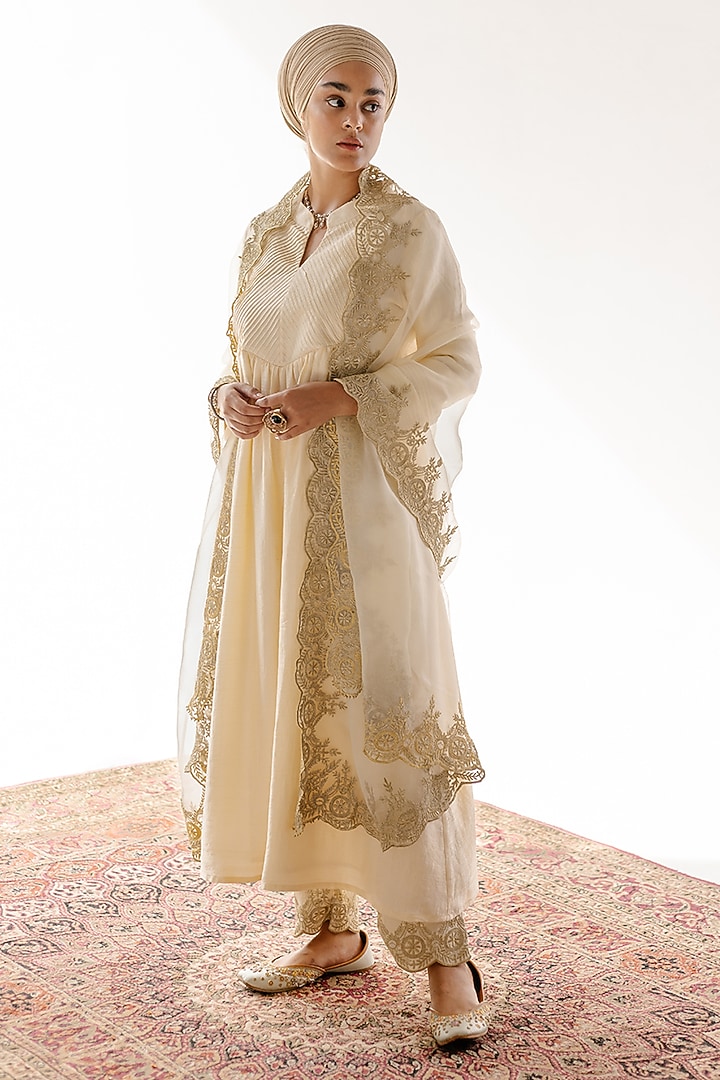 Ivory Viscose Raw Silk Embroidered Kurta Set by RoohbyRidhimaa at Pernia's Pop Up Shop