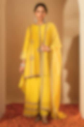 Mustard Yellow Viscose Raw Silk & Chanderi Zari Embroidered Kurta Set by Rooh By Ridhimaa at Pernia's Pop Up Shop