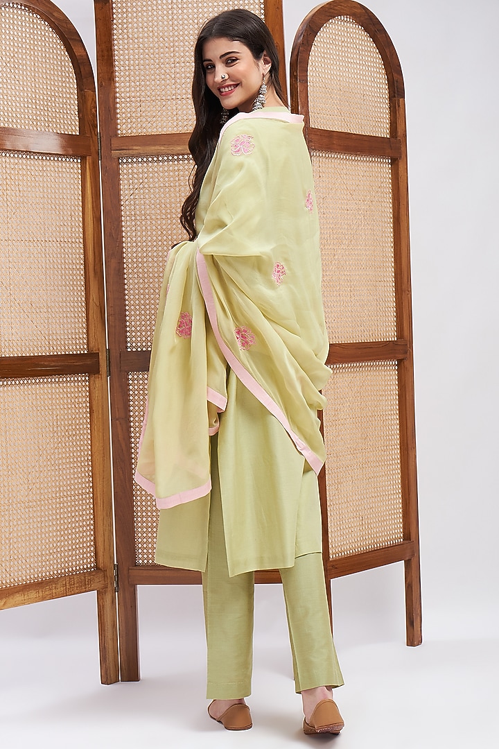 Pistachio Green Silk Chanderi Resham Embroidered Kurta Set by RoohbyRidhimaa at Pernia's Pop Up Shop