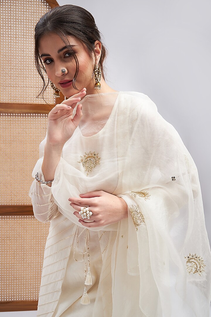 Off-White Silk Chanderi Gold Sequins Embroidered Kurta Set by RoohbyRidhimaa at Pernia's Pop Up Shop