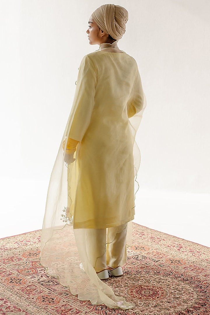 Yellow Silk Chanderi Resham Embroidered Kurta Set by RoohbyRidhimaa at Pernia's Pop Up Shop