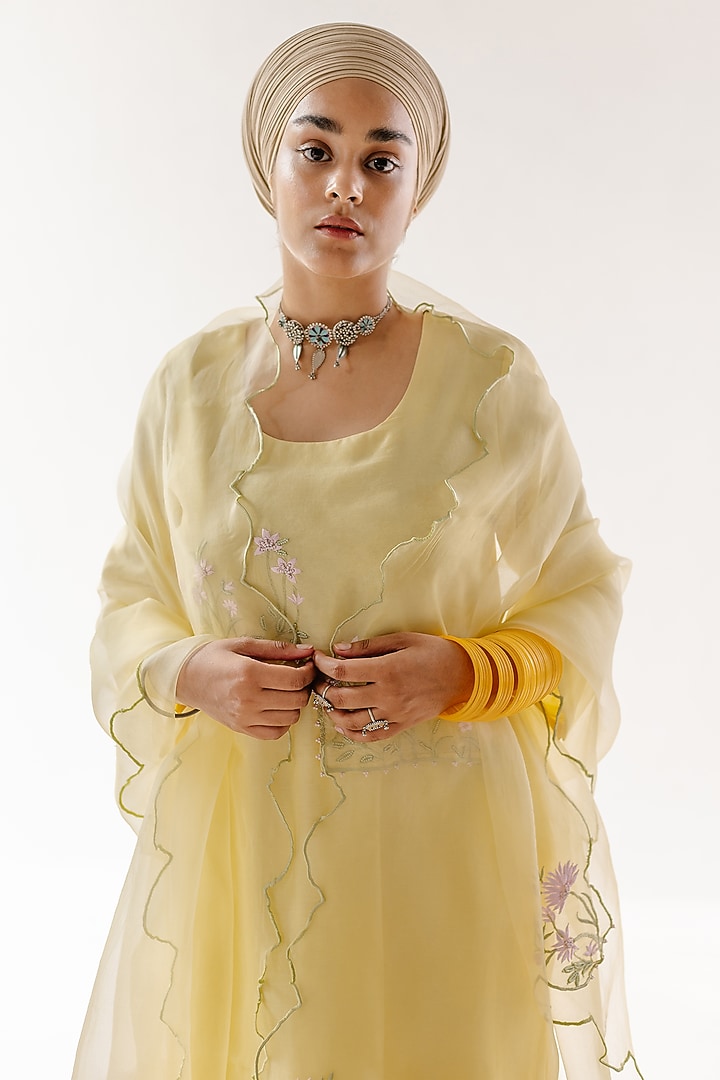 Yellow Silk Chanderi Resham Embroidered Kurta Set by RoohbyRidhimaa at Pernia's Pop Up Shop